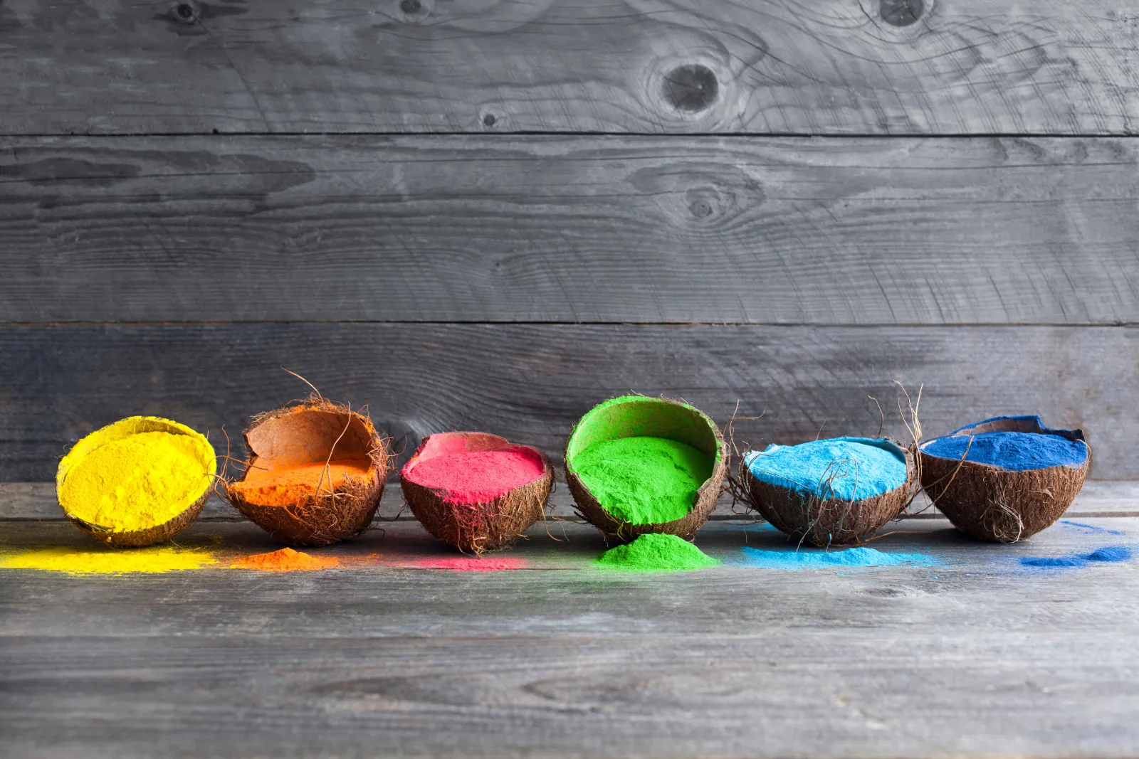 ożywiające kolory to gwarancja pozytywnego odbioru aplikacji webowej lub e-commerce