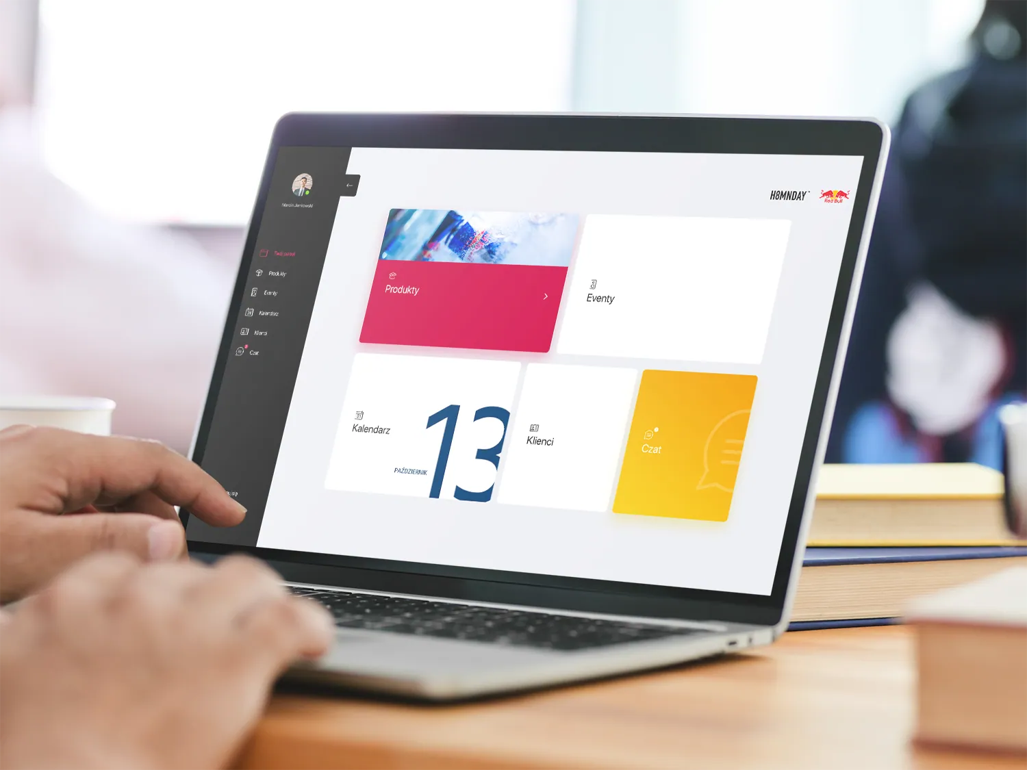 Idealnie zaprojektowany dashboard programu partnerskiego.
